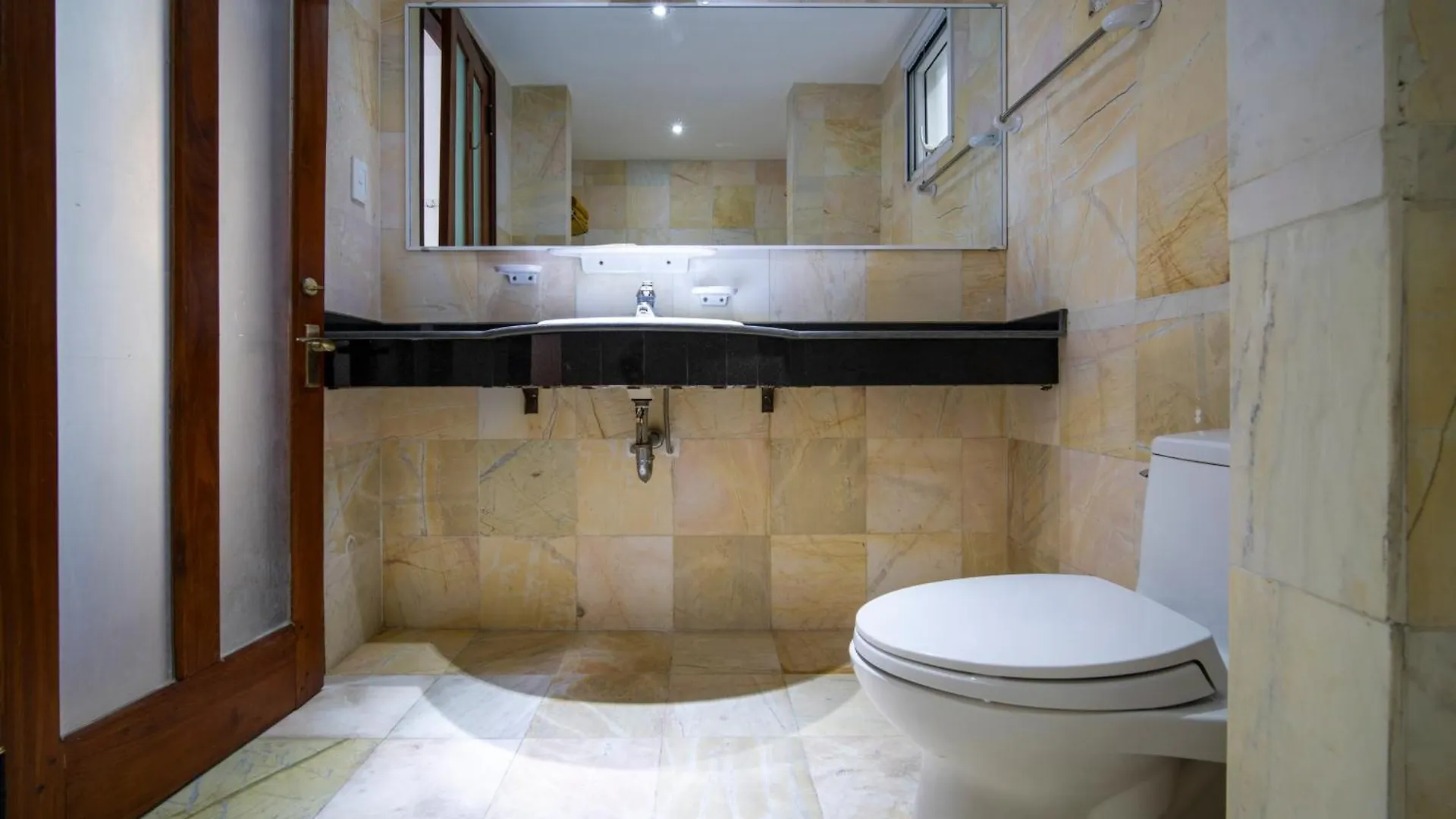 Benzen Boutique Villa Danang 0*,